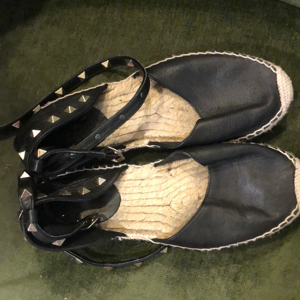 Sandals with studs on the back